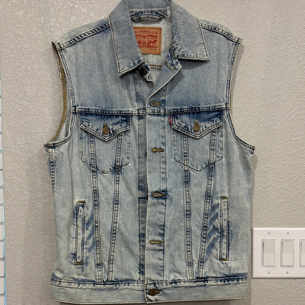 Levi's Light Blue Denim Sleeveless Jacket
